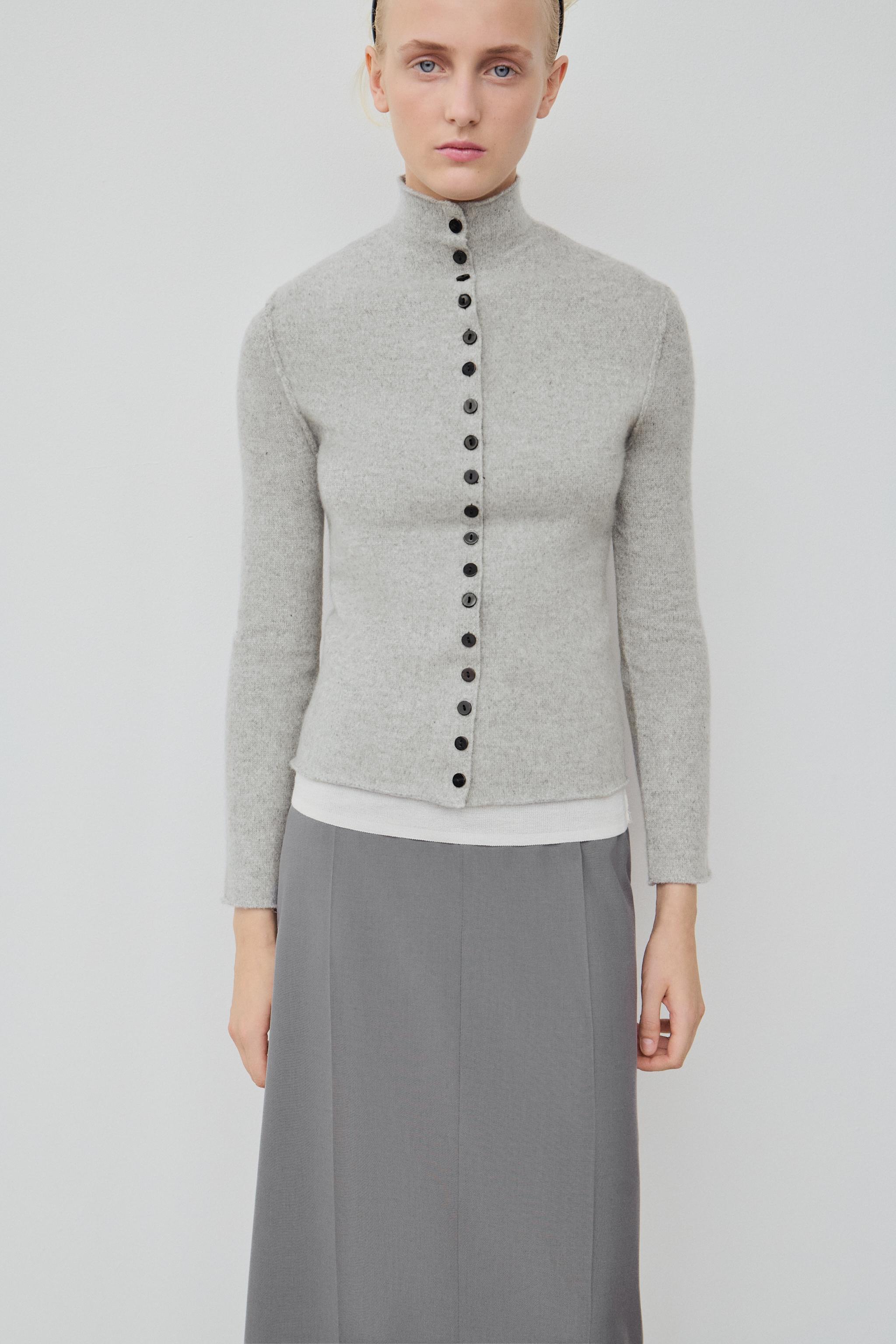 VESTE 100 % LAINE À COL MONTANT